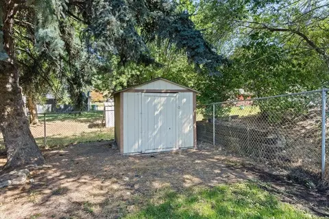 Exterior - 15919 E Broad Ave, Spokane Valley, WA 99216 photo 9 of 9