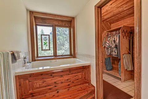 17514 E Judkins Rd, Spokane, WA 99217 photo 7