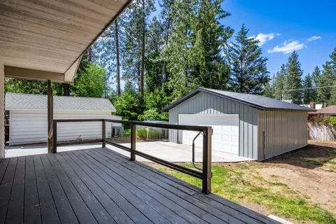 Exterior - 17 E 34th Ave, Spokane, WA 99203 photo 7 of 11