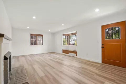 Living - 17 E 34th Ave, Spokane, WA 99203 photo 2 of 4