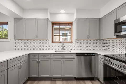 Kitchen - 17 E 34th Ave, Spokane, WA 99203 photo 3 of 6