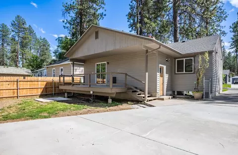 Exterior - 17 E 34th Ave, Spokane, WA 99203 photo 10 of 11