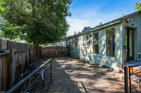 Exterior - 2707 E 16th Ave, Spokane, WA 99223 photo 6 of 8