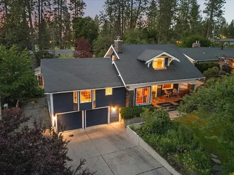 1011 E 26th Ave, Spokane, WA 99203 photo 2