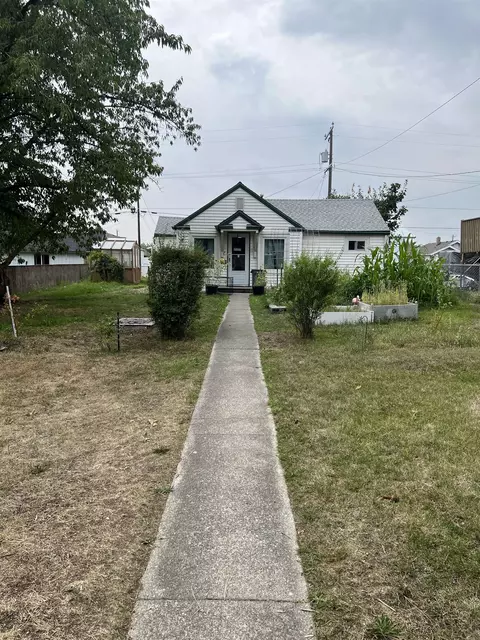 4727 N Stevens St, Spokane, WA 99205