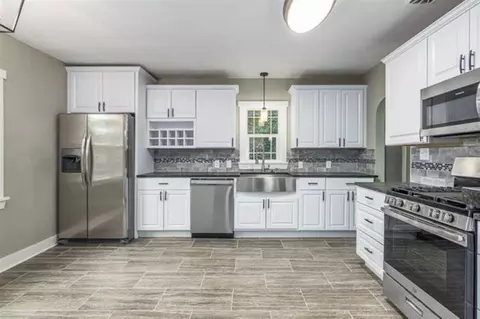 Kitchen - 1024 E 15th Ave, Spokane, WA 99203 photo 1 of 3