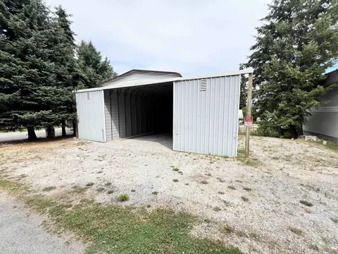 421 N Spokane Ave, Newport, WA 99156