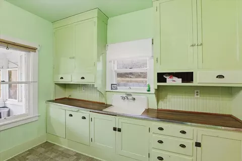 Kitchen - 121 Eighth St, Rosalia, WA 99170 photo 1 of 3