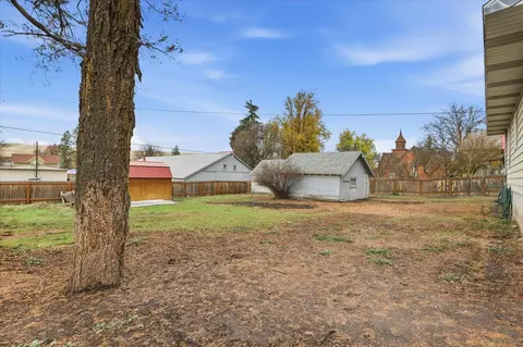 Exterior - 121 Eighth St, Rosalia, WA 99170 photo 6 of 10