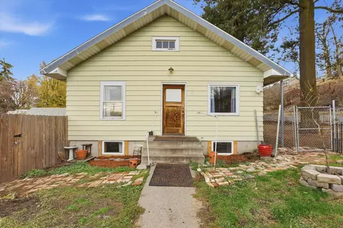 121 Eighth St, Rosalia, WA 99170