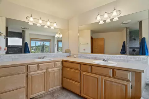 8025 E Vista Ln, Spokane, WA 99212 photo 24
