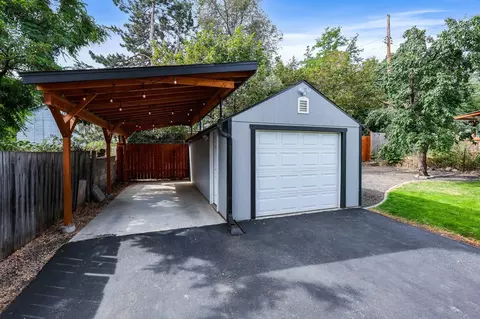 Exterior - 972 E 10th Ave, Spokane, WA 99202 photo 10 of 12