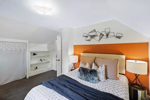 Bedroom - 972 E 10th Ave, Spokane, WA 99202 photo 5 of 9