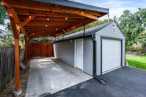 Exterior - 972 E 10th Ave, Spokane, WA 99202 photo 11 of 12