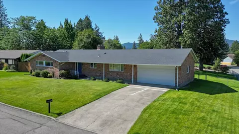 12802 E Guthrie Dr, Spokane Valley, WA 99216