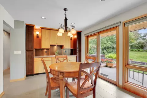 Dining - 1606 E 36th Ave, Spokane, WA 99203 photo 1 of 3
