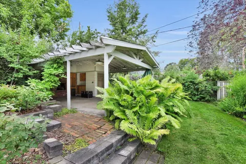 Exterior - 1606 E 36th Ave, Spokane, WA 99203 photo 6 of 8