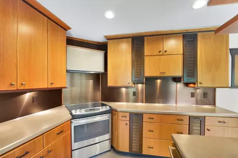 Kitchen - 1606 E 36th Ave, Spokane, WA 99203 photo 4 of 5