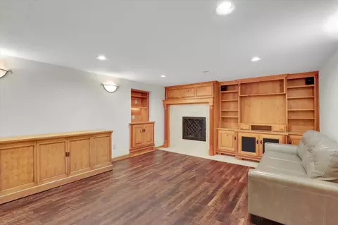 Living - 1606 E 36th Ave, Spokane, WA 99203 photo 4 of 4