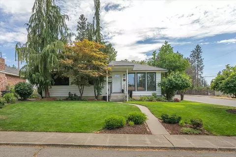 1804 E 40th Ave, Spokane, WA 99203 photo 2