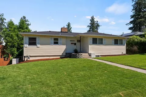 Exterior - 4017 E Pratt Ave, Spokane, WA 99204 photo 2 of 11