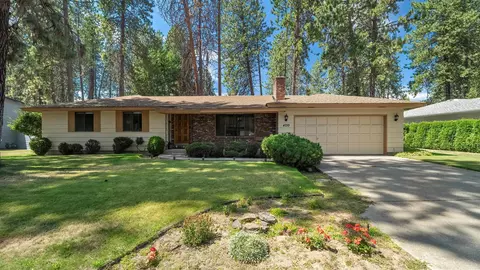 4710 W Alpine Dr, Spokane, WA 99208