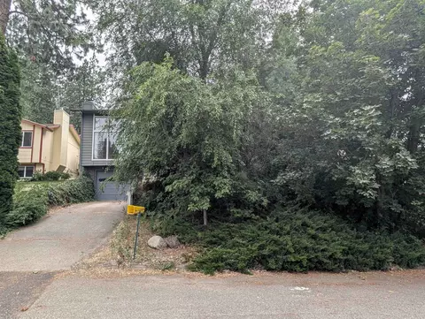 Exterior - 3718 E 13th Ave, Spokane, WA 99202 photo 8 of 8