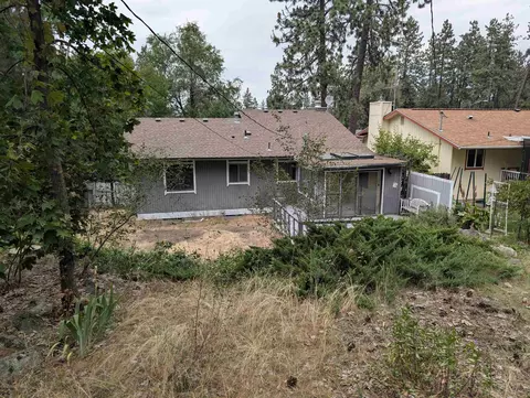 Exterior - 3718 E 13th Ave, Spokane, WA 99202 photo 6 of 8