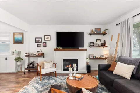 Living - 3917 E 22nd Ave, Spokane, WA 99223 photo 1 of 1