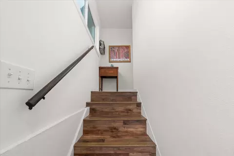 Entry Way - 3917 E 22nd Ave, Spokane, WA 99223 photo 2 of 2