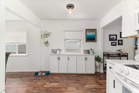 Kitchen - 3917 E 22nd Ave, Spokane, WA 99223 photo 3 of 3