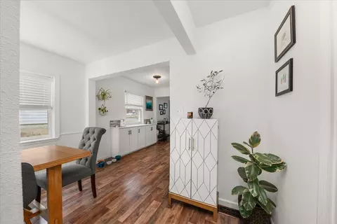 Entry Way - 3917 E 22nd Ave, Spokane, WA 99223 photo 1 of 2