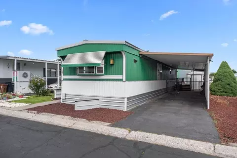 1211 E Lyons Ave #102, Spokane, WA 99208