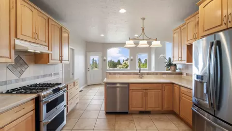 8317 N Jensen Rd, Spokane, WA 99217 photo 15