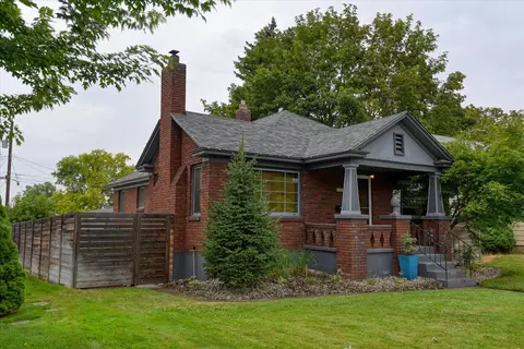 2423 N Washington St, Spokane, WA 99205