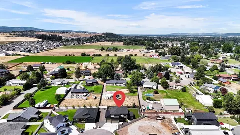 View/Area - 20209 E 10 Th Ct, Spokane Valley, WA 99016 photo 2 of 6