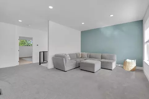 Living - 20209 E 10 Th Ct, Spokane Valley, WA 99016 photo 1 of 2