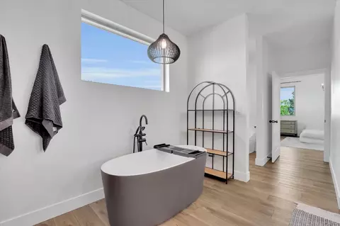 Entry Way - 20209 E 10 Th Ct, Spokane Valley, WA 99016 photo 4 of 4