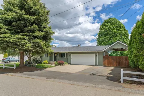 305 S Steen Rd, Veradale, WA 99037