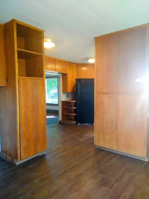 Kitchen - 215 N H St, Albion, WA 99102 photo 4 of 5