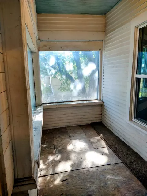 Exterior - 215 N H St, Albion, WA 99102 photo 8 of 12