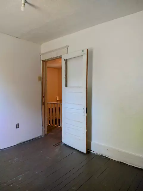 Bedroom - 215 N H St, Albion, WA 99102 photo 4 of 9