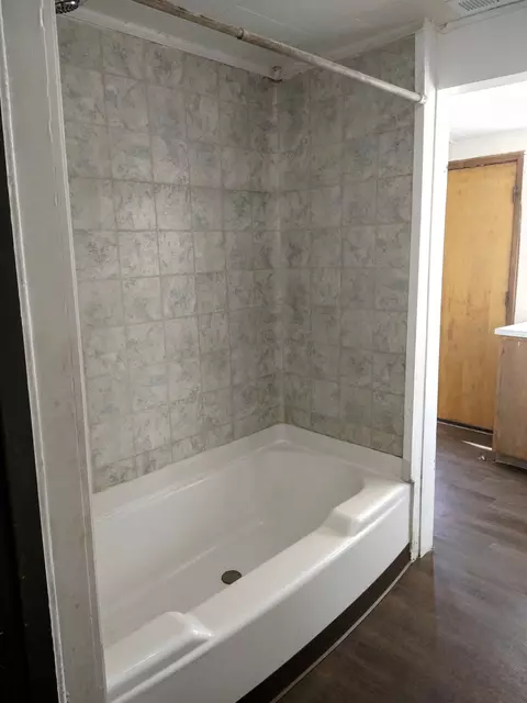 Bath - 215 N H St, Albion, WA 99102 photo 2 of 3