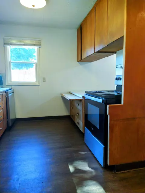 Kitchen - 215 N H St, Albion, WA 99102 photo 1 of 5