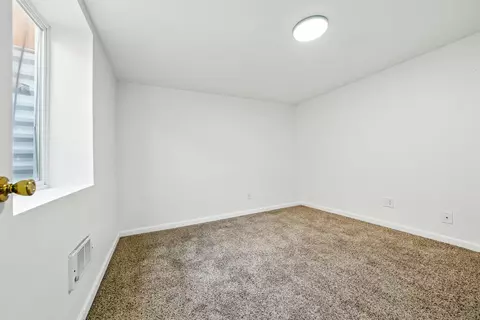 Bedroom - 4914 E Commerce Ave, Spokane, WA 99212 photo 3 of 4