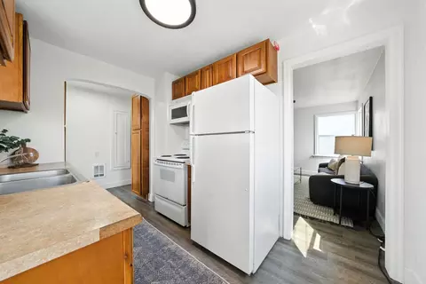 Kitchen - 4914 E Commerce Ave, Spokane, WA 99212 photo 1 of 3