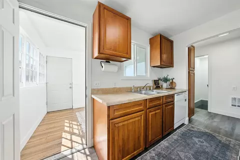 Entry Way - 4914 E Commerce Ave, Spokane, WA 99212 photo 1 of 3