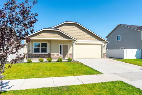 205 S Lawson St, Airway Heights, WA 99001