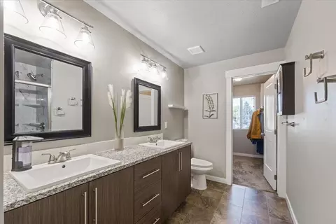 Bath - 4222 E 23rd Ave, Spokane, WA 99223 photo 2 of 4