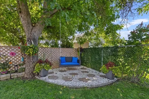 Exterior - 4222 E 23rd Ave, Spokane, WA 99223 photo 6 of 8